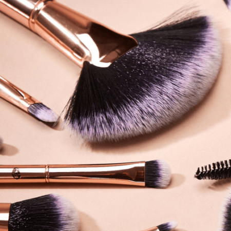 Cleaning Makeup Brushes 101 on Very Blog