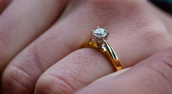 yellow gold, solitaire diamond engagement ring